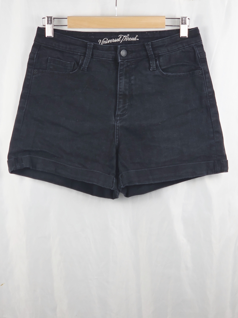 Universal Thread Women's Black High Rise Midi Cuffed Shorts Size 10/30R